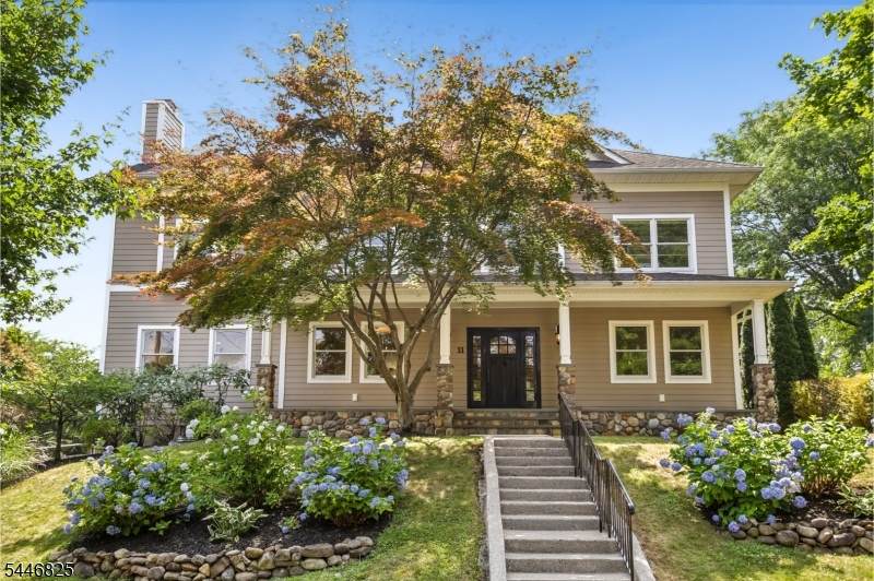 11 Fairwood Rd - Photo 1