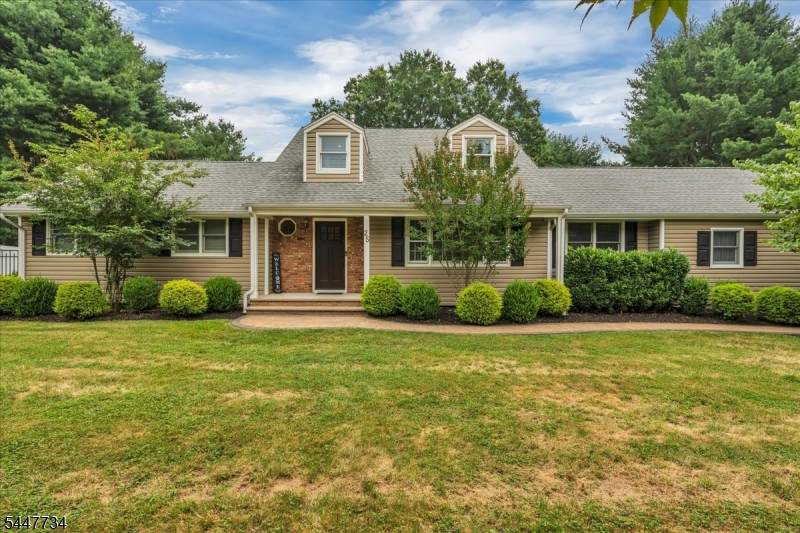 25 Nedshire Dr - Photo 1