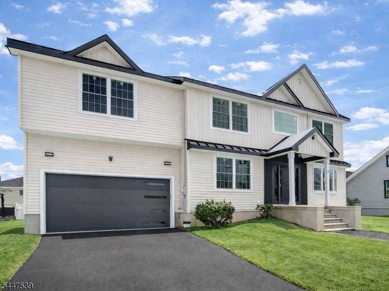 735 Vernon Ave - Photo 1