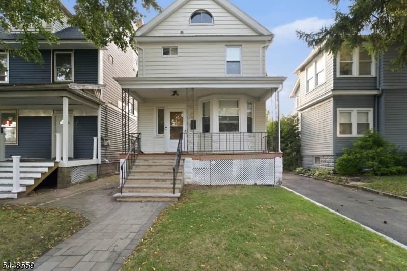 157 Ward Pl - Photo 1
