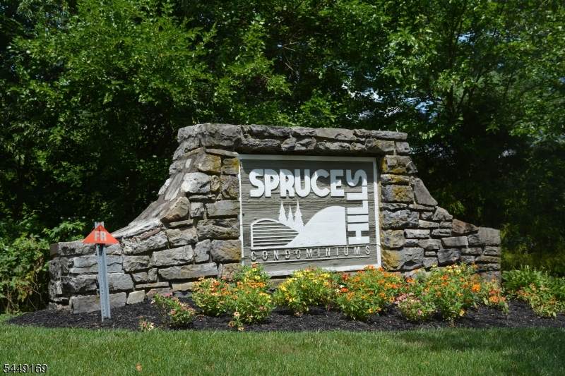 1306 Spruce Hills Dr - Photo 1