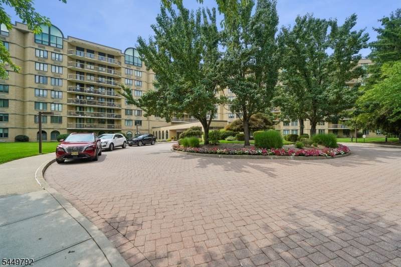 10 Smith Manor Blvd - Photo 1