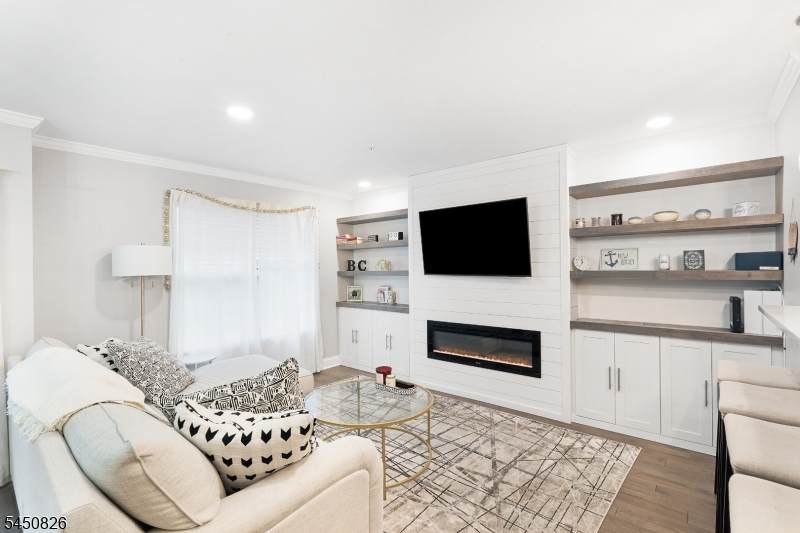205 Sheffield Ct - Photo 1