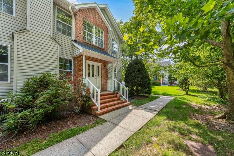 262 Retta Ct - Photo 1