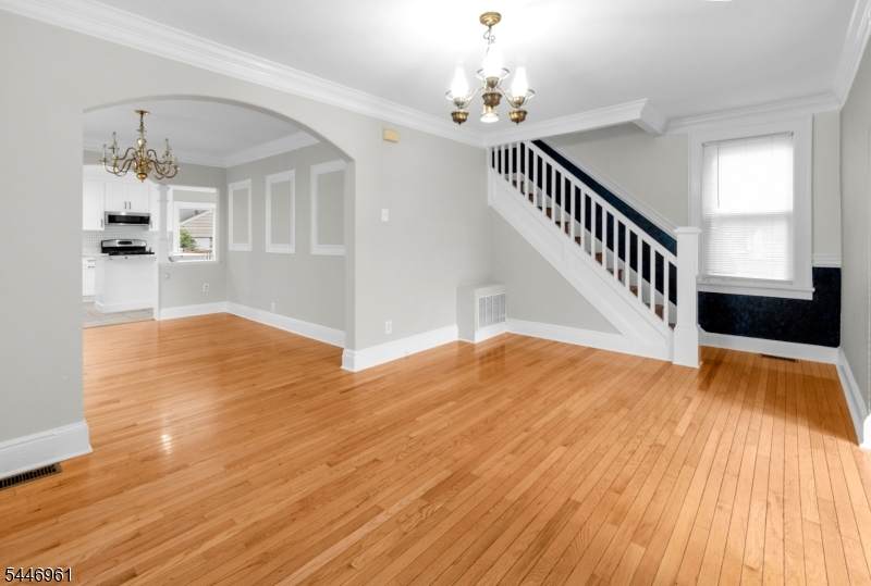 521 E Blancke St - Photo 1