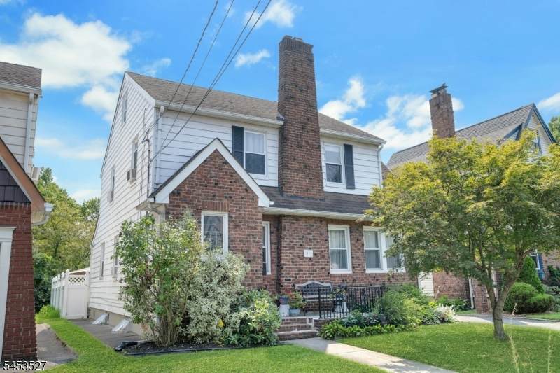17 Ferncliff Rd - Photo 1