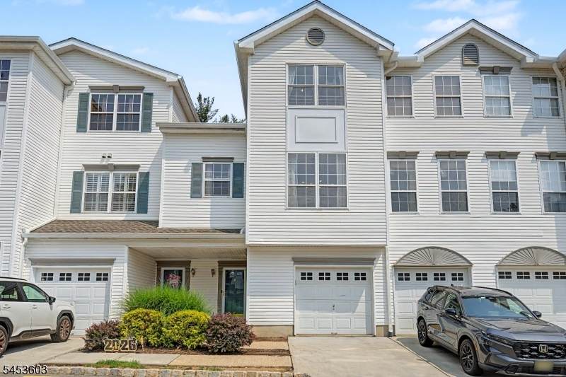 7 Caroline Foster Ct - Photo 1
