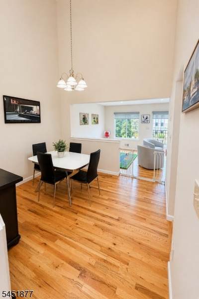 6 Mount Vernon Sq - Photo 1