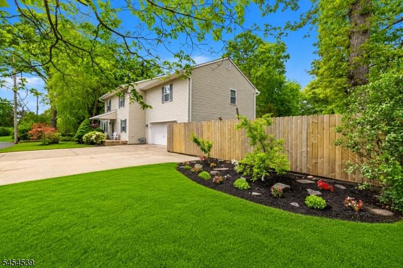 1591 W Princeton Ave - Photo 1