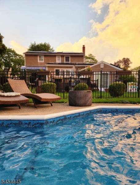 11 Benjamin Pl - Photo 1