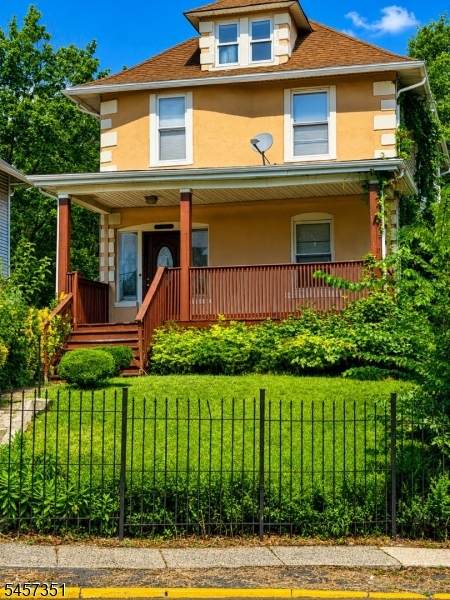 161 Hillside Ave - Photo 1