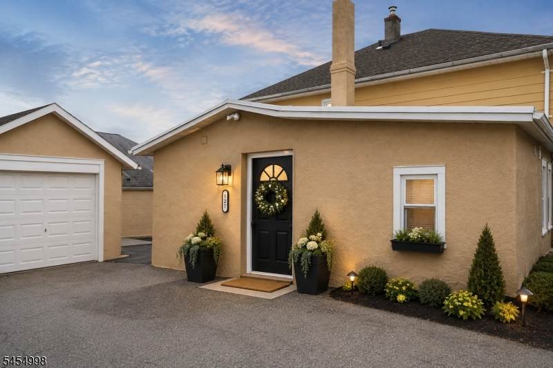 127 Boonton Ave - Photo 1