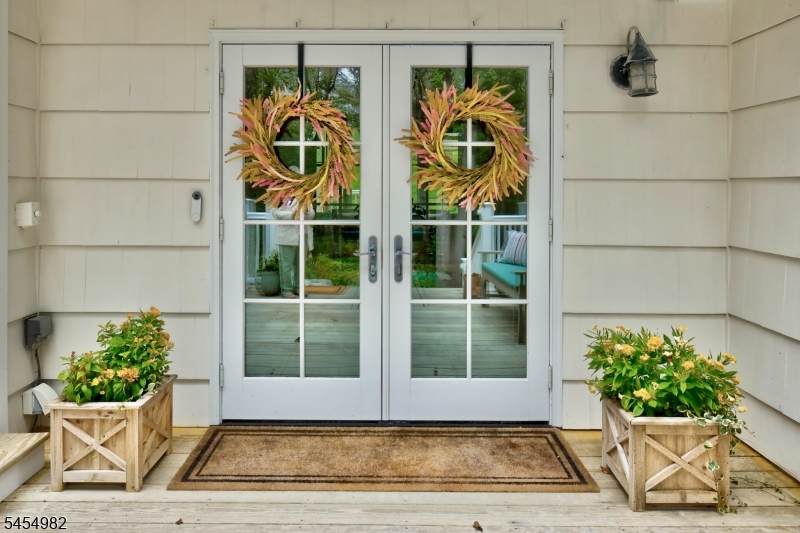 119 W Valley Brook Rd - Photo 1