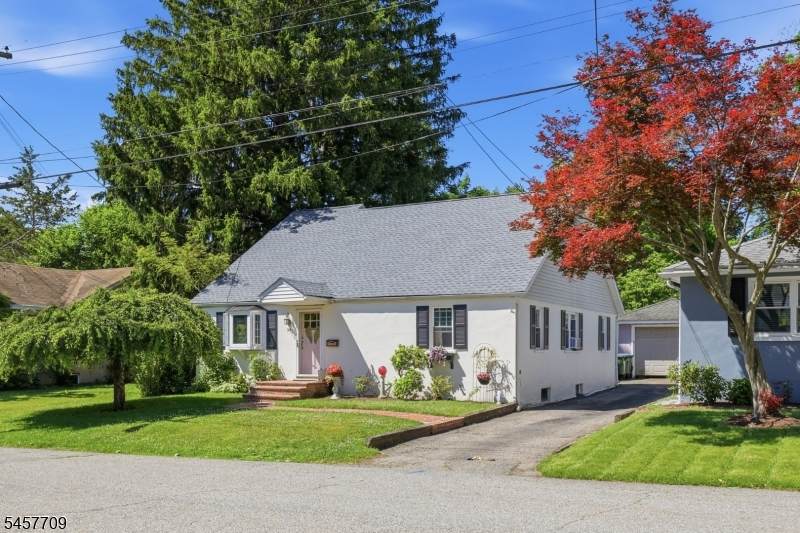 512 Monroe St - Photo 1
