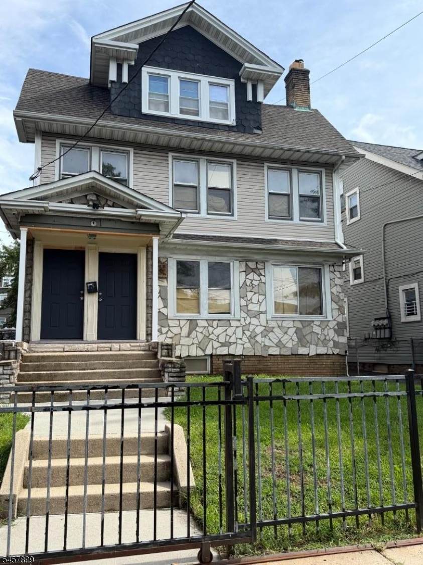 91 Lyons Ave - Photo 1