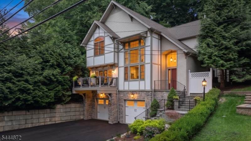 429 E Shore Trl - Photo 1