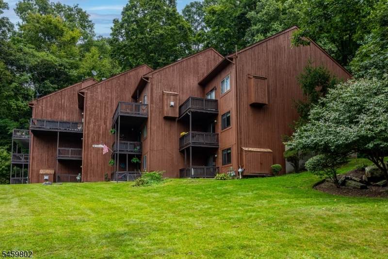 7 Augusta Dr - Photo 1