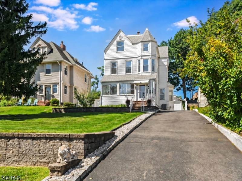 22 Forest St - Photo 1