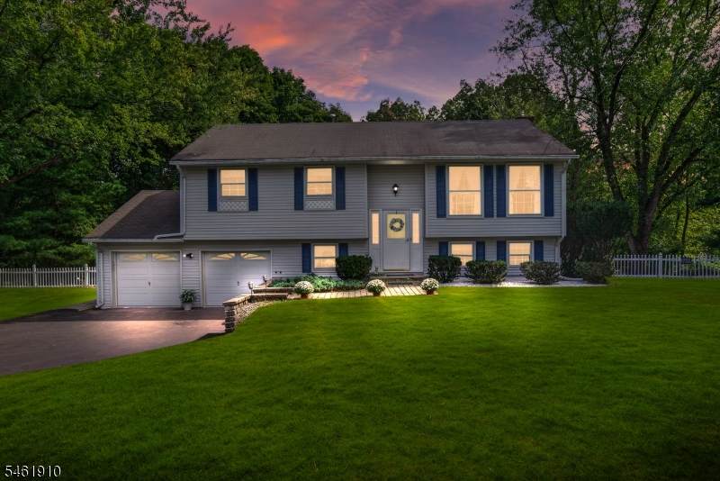 6 Redwood Dr - Photo 1