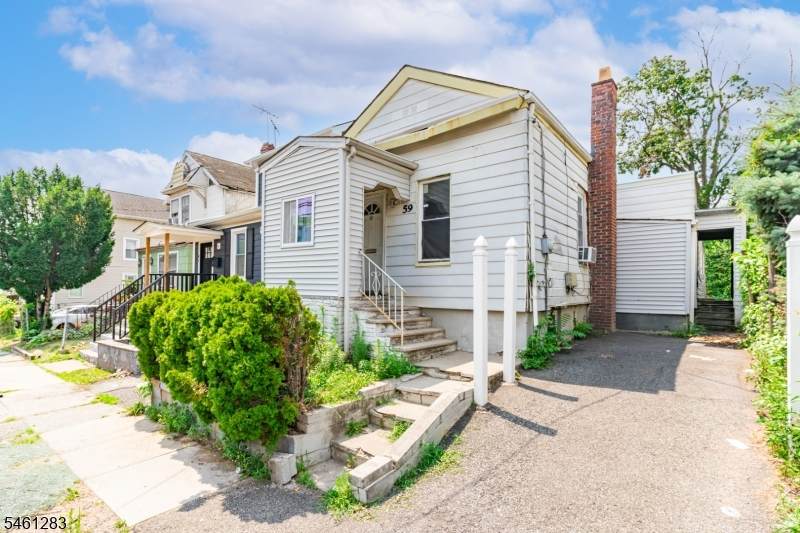 59 Augusta St - Photo 1