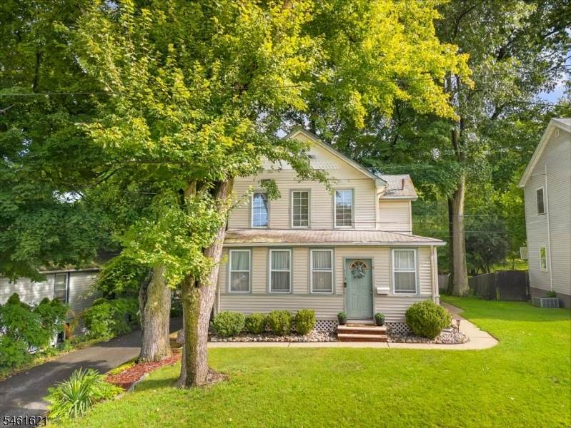 113 Harrison Ave - Photo 1