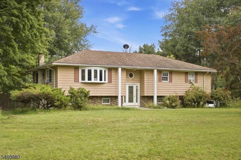 8 Upper Hill Rd - Photo 1