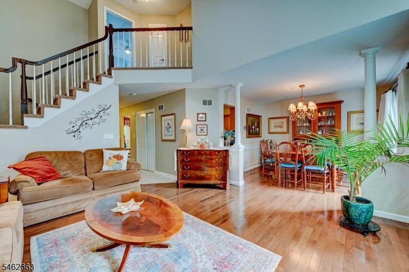 275 Morning Glory Ct - Photo 1