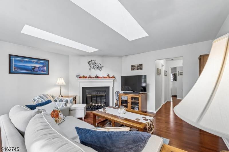 250 Nuthatch Ct - Photo 1