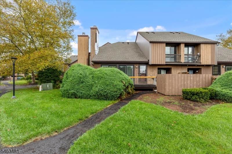 112 Bluebird Dr - Photo 1