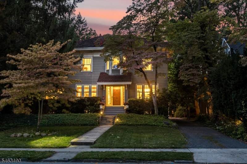 115 Maplewood Ave - Photo 1