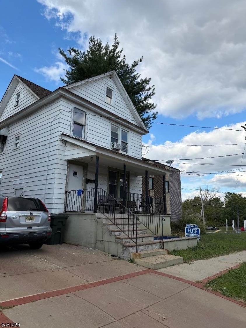 481 Hamilton St - Photo 1