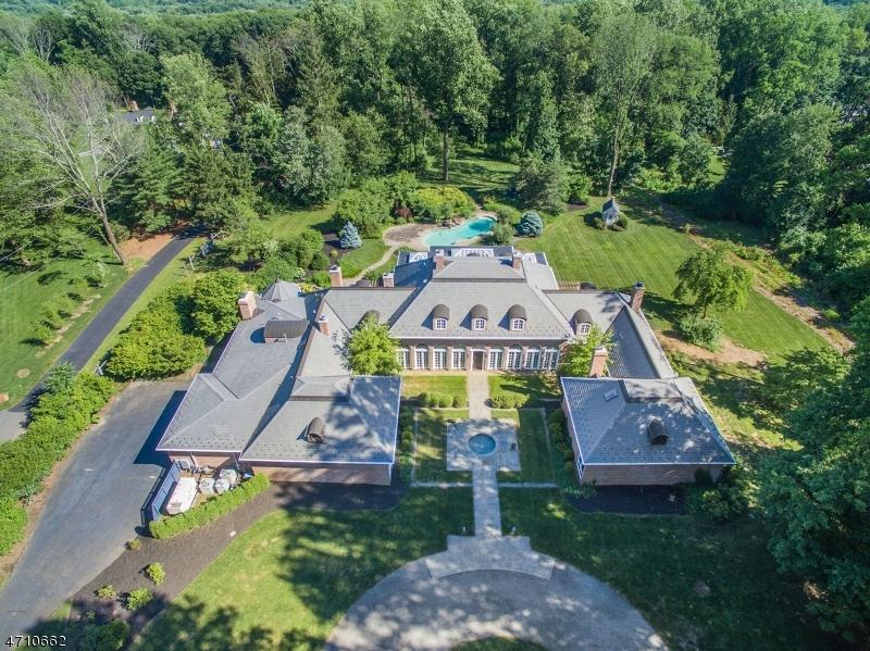 108 Village Rd - Photo 1