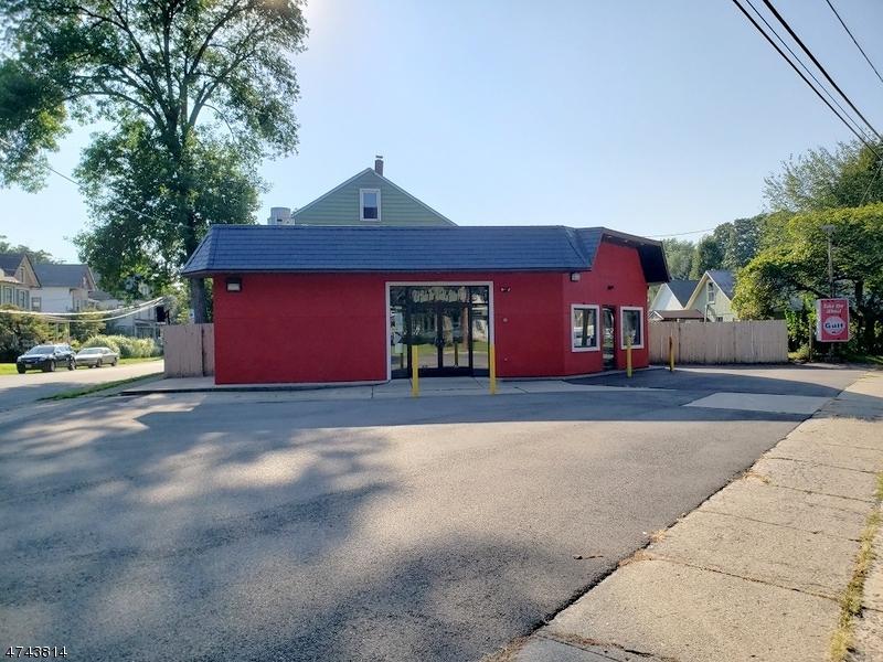627 3rd St - Photo 1