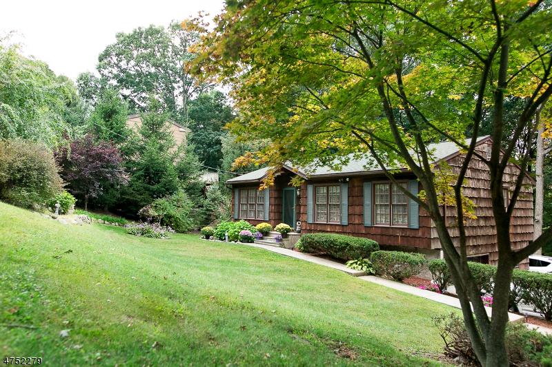 9 Hemlock Dr - Photo 1
