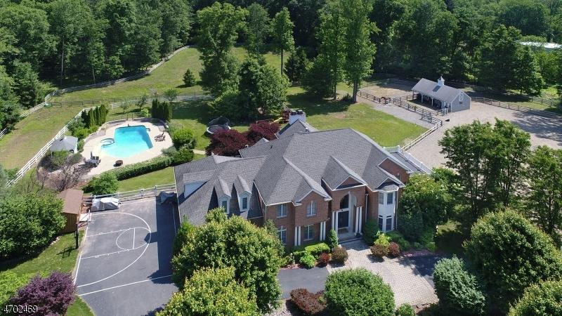16 Apple Ln - Photo 1
