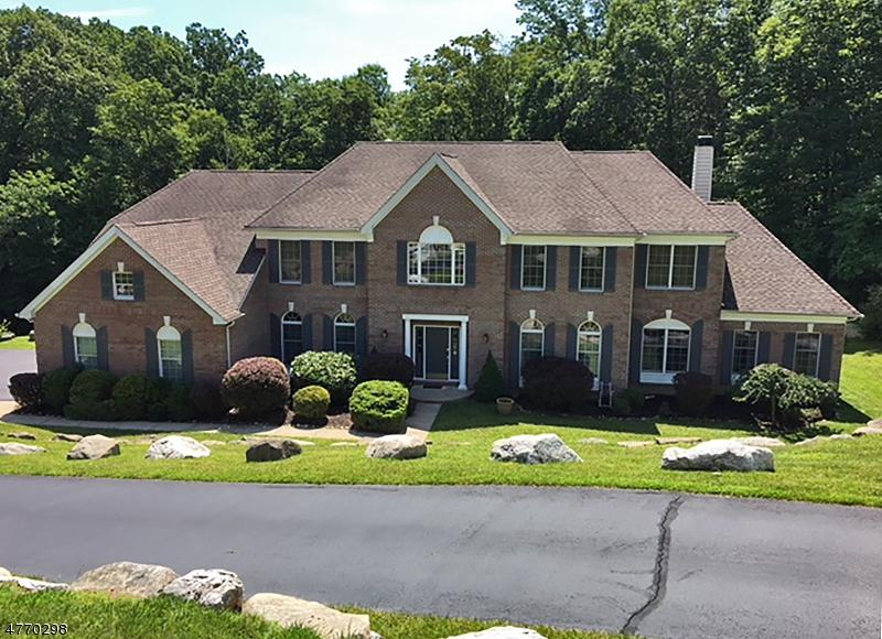 44 Morgan Dr - Photo 1
