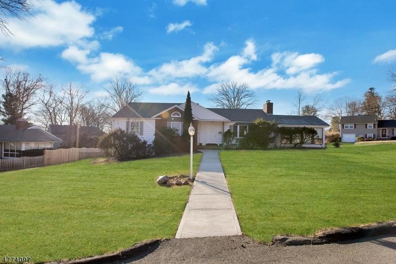 14 Sherwood Dr - Photo 1