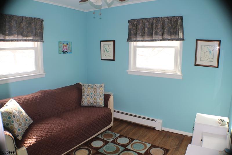 13 Broad Ave - Photo 1