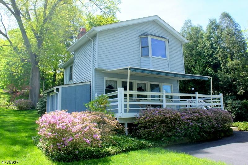 53 Lakeside Drive East - Photo 1