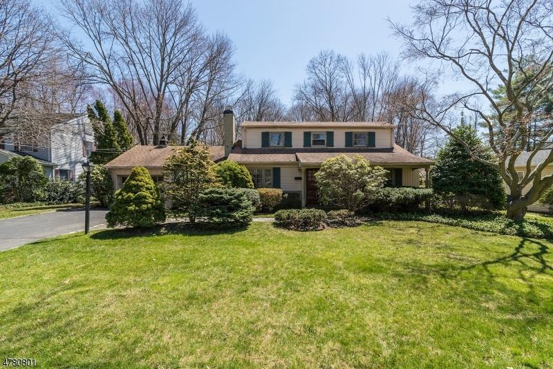 388 Monroe Ave - Photo 1