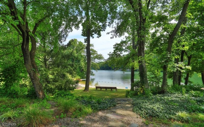 7 Lake Trl W - Photo 1