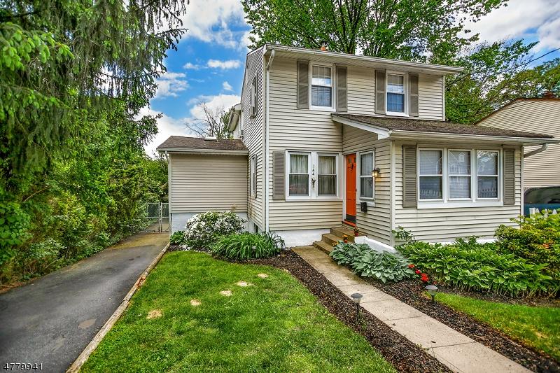 144 Fairfield Ave - Photo 1