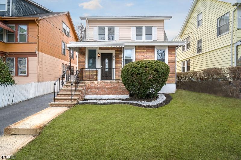 290 Pomona Ave - Photo 1
