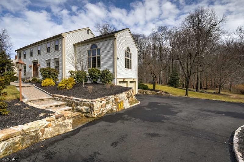 27 Olde York Rd - Photo 1