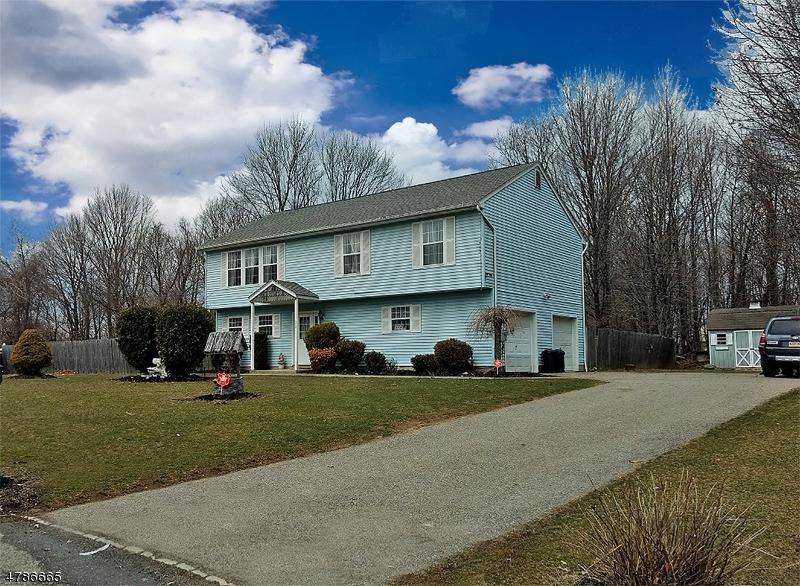20 Bobby Ln - Photo 1