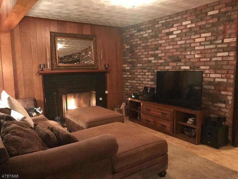 1824 Clinton Rd - Photo 1