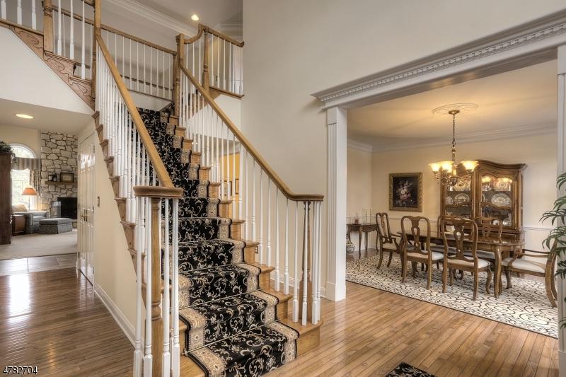 19 Caroline Dr - Photo 1