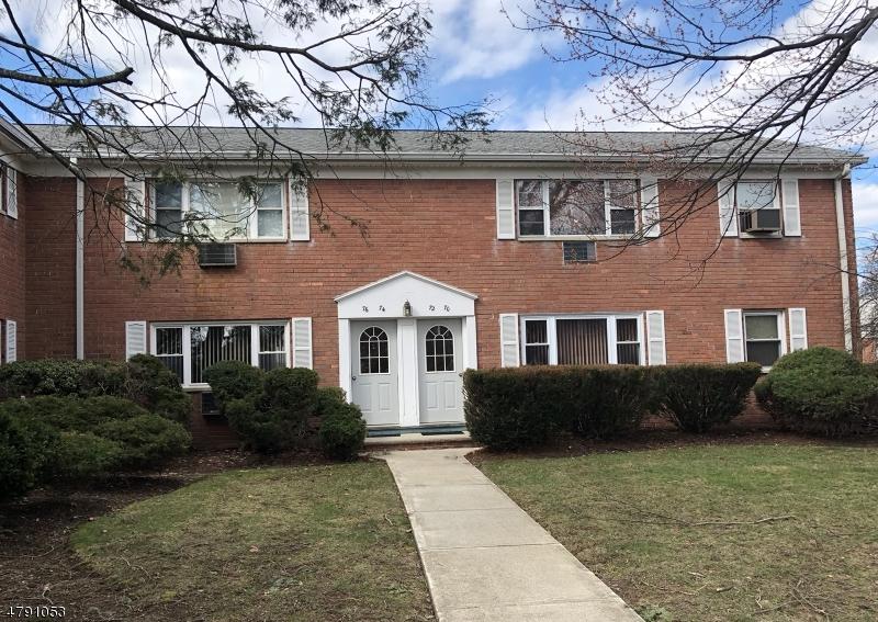 70 Manchester Ct - Photo 1