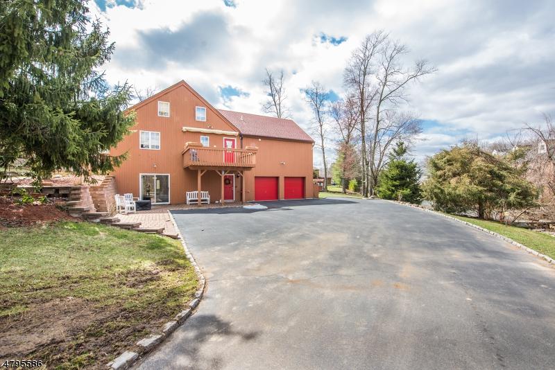 52 Ward Pl - Photo 1