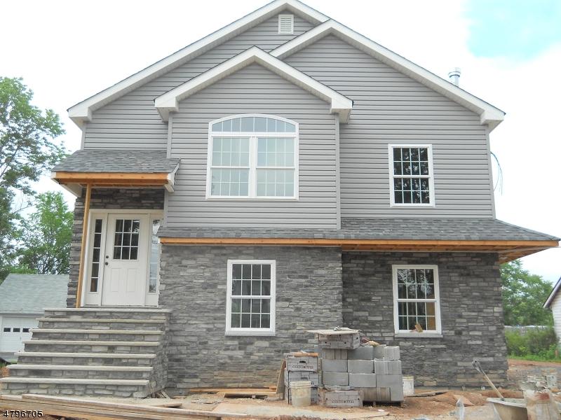 601 Bridgewater Ave - Photo 1